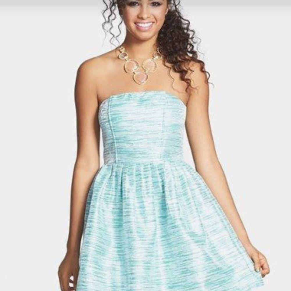 A. Drea Strapless Metallic Stripe Fit & Flare Dress Size Medium NWT